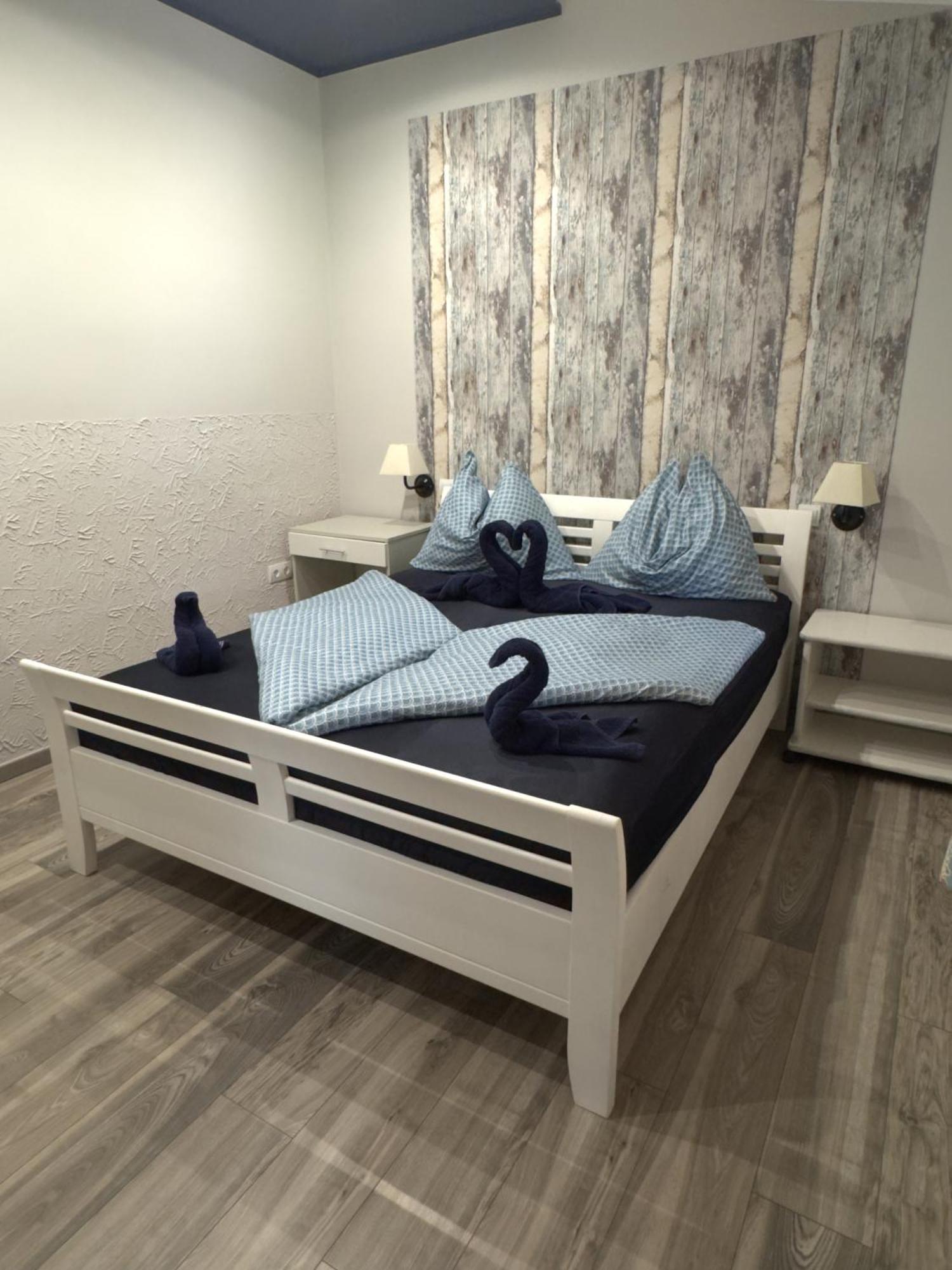 Rozsa Apartman Alsoors Exterior photo